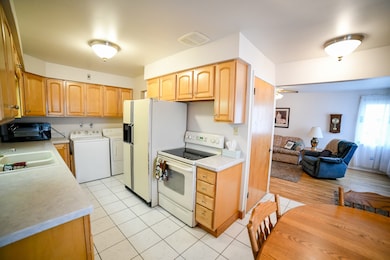 324 Riverview 4 W, Great Falls, MT 59404 - photo 7