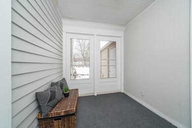 3504_Huron_Ave_03