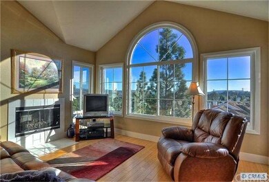 New Windows Reduce Glare/Conserve Energy
