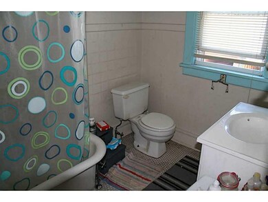 Full Bath.