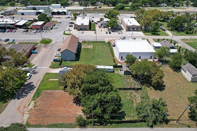 107 E 10th St, Joshua, TX 76058 - photo 3
