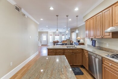 73 Lexington Ave unit 2, Somerville, MA 02144 - photo 4