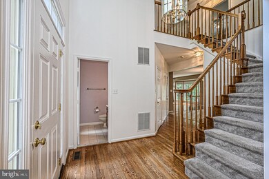 8979 Scott St, Springfield, VA 22153 - photo 4