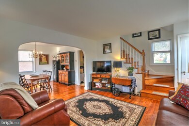 715 Devonshire Rd, Baltimore, MD 21229 - photo 3