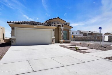 13574 Hazlewood St, Horizon City, TX 79928 - photo 2