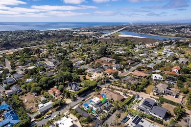 1605 Burgundy Rd, Encinitas, CA 92024 - photo 2