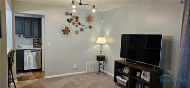 Eat-In Area