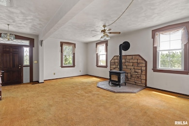 3027 262nd St, de Witt, IA 52742 - photo 5