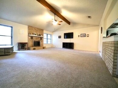 809 Terrace Dr, Weatherford, TX 76086 - photo 4