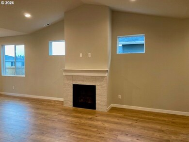 165 W 19th St, Lafayette, OR 97127 - photo 5