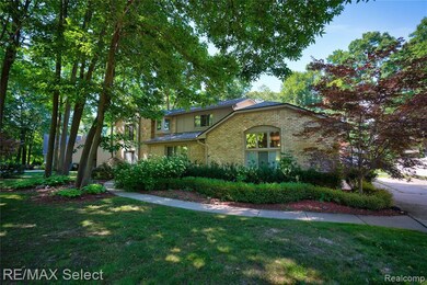 1320 Kings Carriage Rd, Grand Blanc, MI 48439 - photo 3