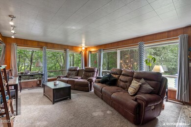 641 - Living room