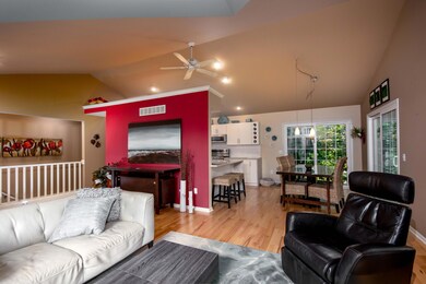2525 McIntosh-23