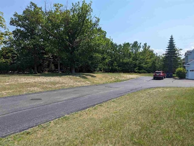 820 Petoskey Ave, Charlevoix, MI 49720 - photo 5