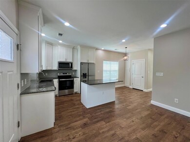 601 E Carter St, Sherman, TX 75090 - photo 2