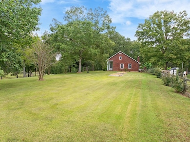 255 Hartley Rd, Camden, TN 38320 - photo 5