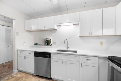 40 Main St unit 505, Stoneham, MA 02180 - photo 3