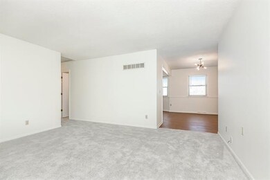 830 NW 15th St, Blue Springs, MO 64015 - photo 4