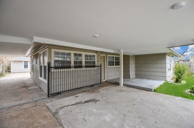 13417 Halifax St, Houston, TX 77015 - photo 3