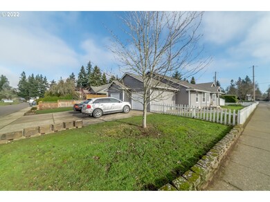 1417 Happy Ln, Eugene, OR 97401 - photo 4