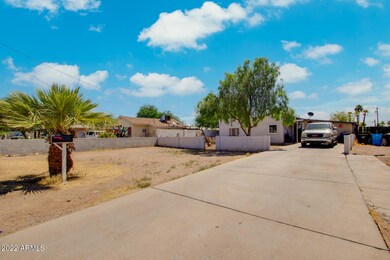 1721 N 26th Place, Phoenix, AZ 85008 - photo 3