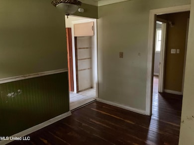 372 E Madison St, Bolton, MS 39041 - photo 2