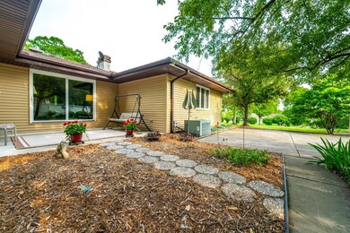 9010 Noble St, Merrillville, IN 46410 - photo 6