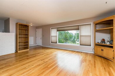 Living Room, west facing