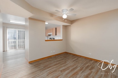 31 S Treehouse Ln unit 72, Round Lake, IL 60073 - photo 7