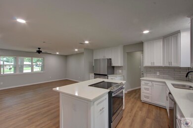 3710 Honeysuckle Ln, Texarkana, TX 75503 - photo 6