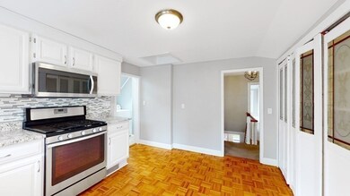 54 Pettee St unit 2, Newton Upper Falls, MA 02464 - photo 7