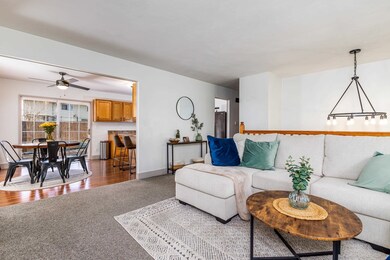 1879 Key Way Dr, Dubuque, IA 52002 - photo 5