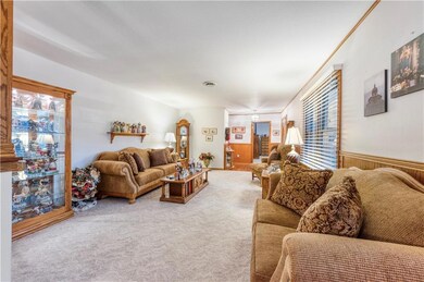 311 Center Place, Parsons, KS 67357 - photo 5