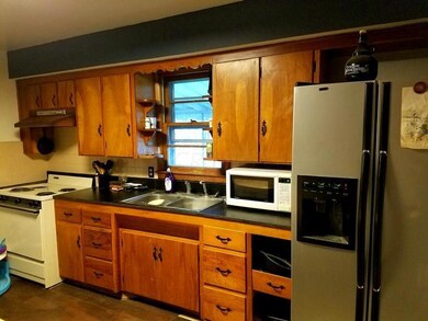 1712 Zimmer St, Lancaster, OH 43130 - photo 5