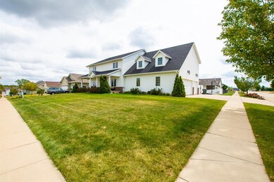 4413 Spring Meadow Place NE, Cedar Rapids, IA 52411 - photo 2