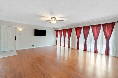 146 Weybridge Cir unit C, Royal Palm Beach, FL 33411 - photo 4