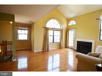 5206 Stonehedge Rd unit 6, Edison, NJ 08820 - photo 2