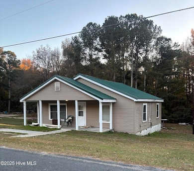 135 W Eason Dr, Rockingham, NC 28379 - photo 2