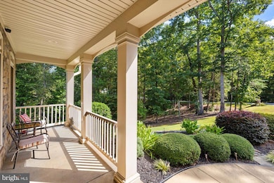 10747 Bridlerein Ct, Spotsylvania, VA 22553 - photo 3