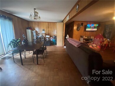 218 Jennings Rd, Statesville, NC 28625 - photo 3