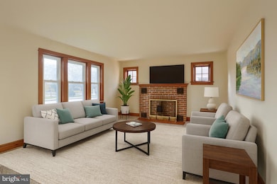 251 E Pomfret St, Carlisle, PA 17013 - photo 5