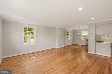 3613 S Wakefield St, Arlington, VA 22206 - photo 4