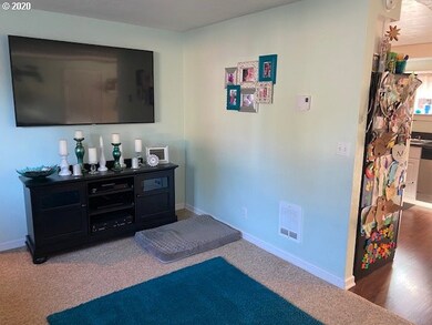 2019 Willow St, Florence, OR 97439 - photo 4