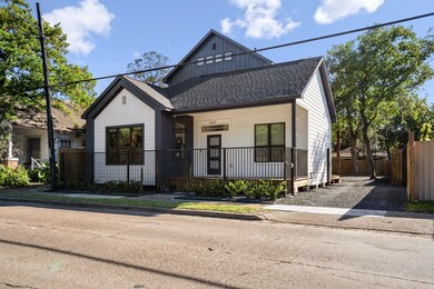 207 S Lockwood Dr unit 1, Houston, TX 77011 - photo 2