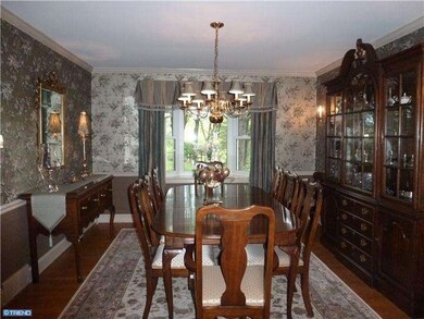 337 Evergreen Dr, North Wales, PA 19454 - photo 4