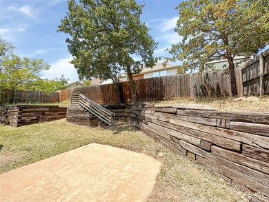 1617 Buena Vista Dr, Denton, TX 76210 - photo 5