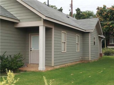 Covered Patio/Entry