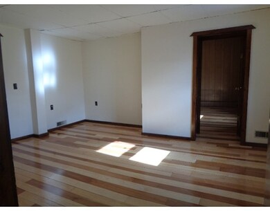 98 E Main St unit 5, Orange, MA 01364 - photo 3