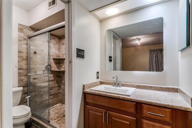 5303 Fleetwood Oaks Ave unit 177, Dallas, TX 75235 - photo 6