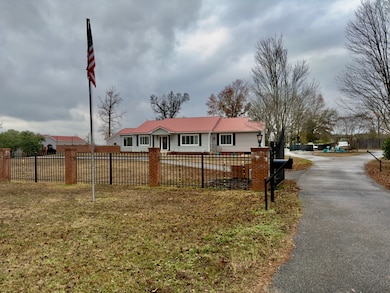 13215 Hwy 43, Linden, AL 36748 - photo 2